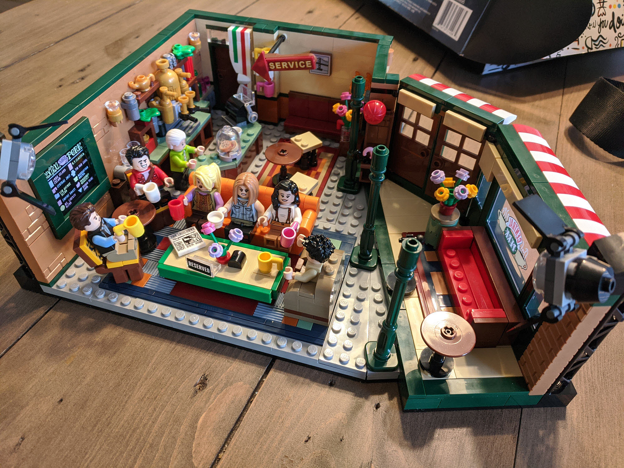 Friends central store perk lego