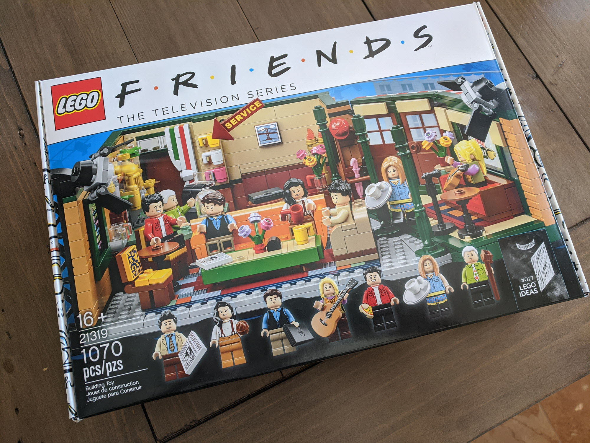 LEGO 21319 Central Perk Building Kit Friends (1,070 Pieces)